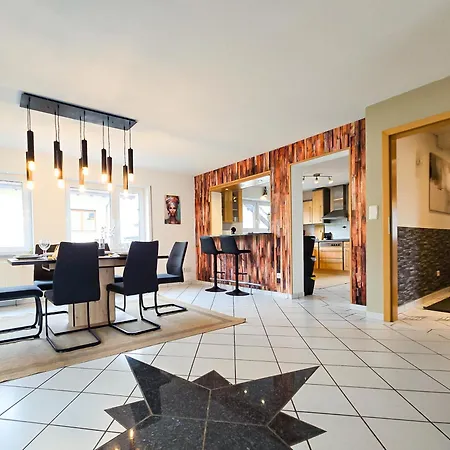 Star-apartment - Calm, Spacious & Garden, 120m2