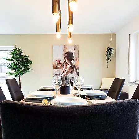 Star-apartment - Garden With Terrace, Calm, 120m2 Appartement Nußloch