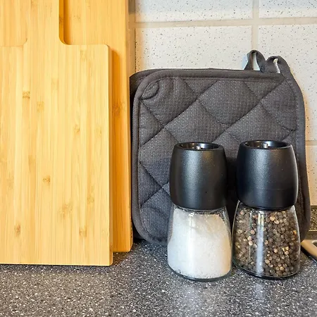 Star-apartment - Garden With Terrace, Calm, 120m2 Nußloch