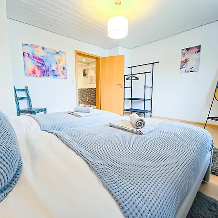 Star-apartment - Garden With Terrace, Calm, 120m2 Nußloch