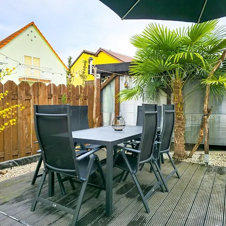 Apartment Star-apartment - Calm, Spacious & Garden, 120m2 *